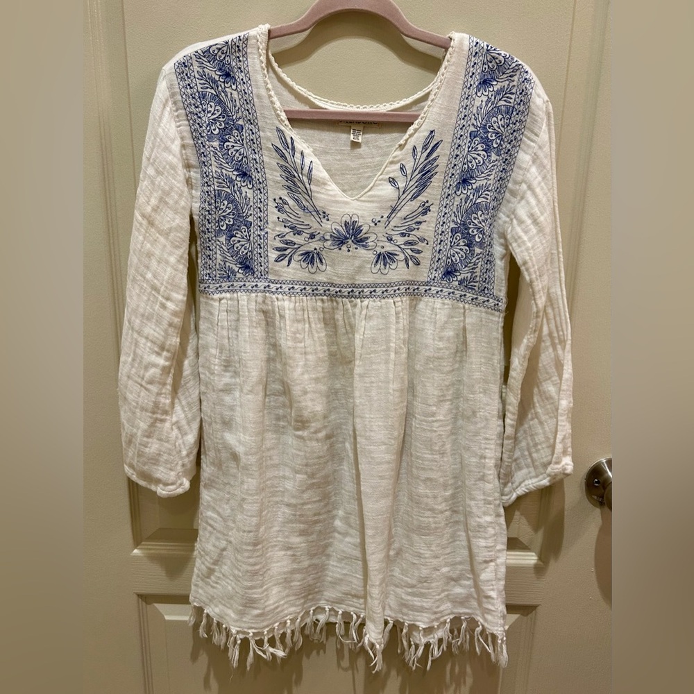 Billabong White and Blue Embroidered Puff Sleeve Tunic